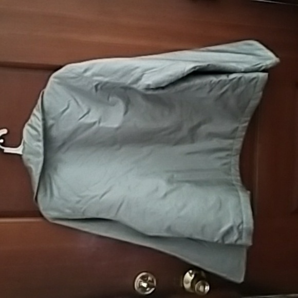 Woman's jacket - Picture 3 of 3